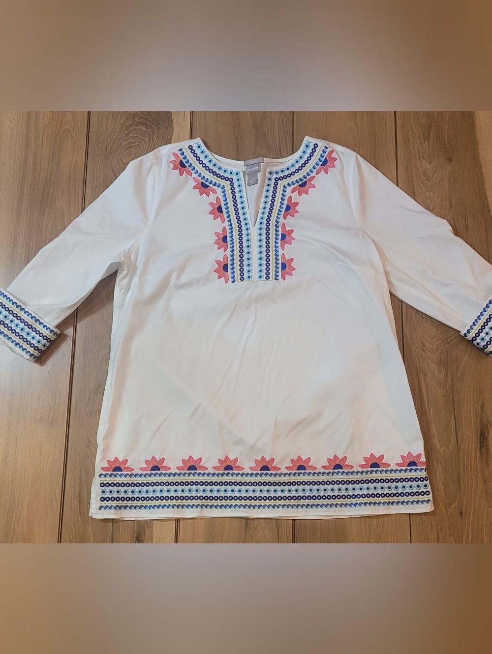 Chico's Embroidered Split-Neck Tunic Top White Boho 3/4 Sleeve Size 12/14